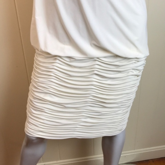 VINTAGE Ivory “Mother of the Bride” Ruffle Dress - Picture 6 of 6